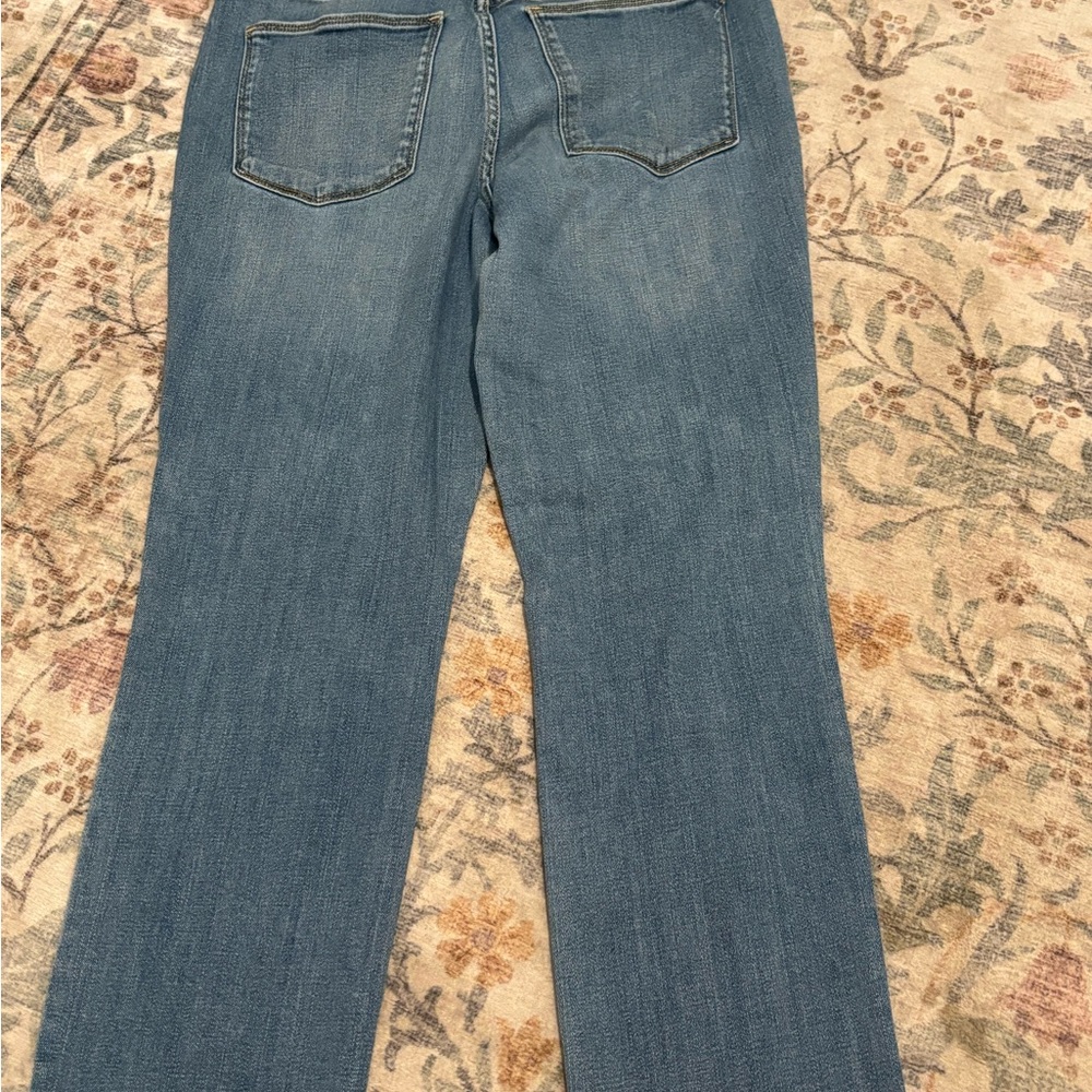 Universal Thread Women's Straight Leg Jeans in Blue
